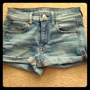 American eagle blue light washed jean shorts